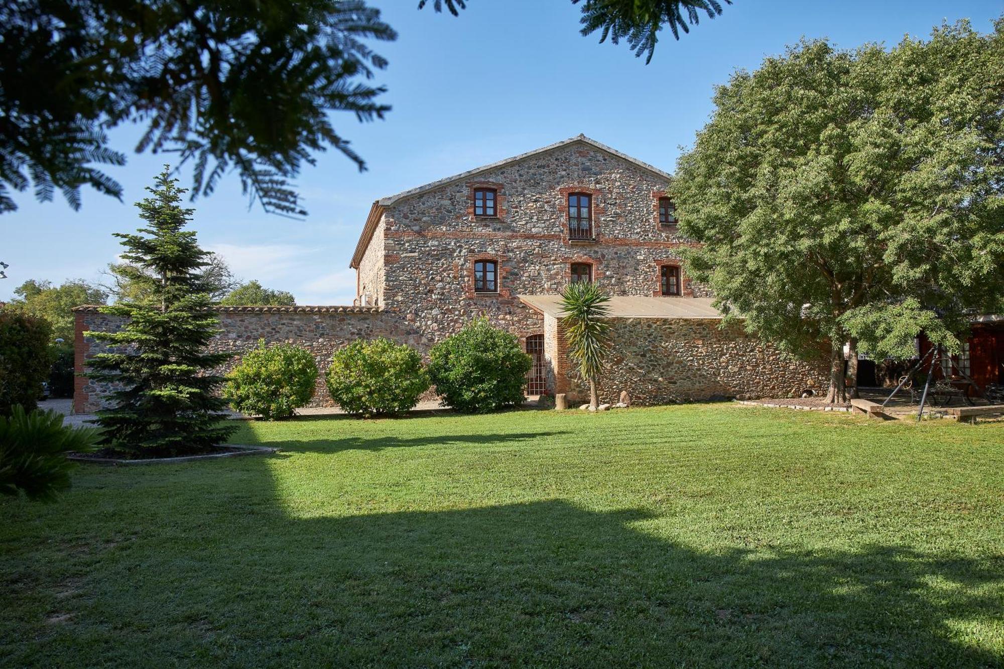 Mas Can Calet Aparthotel Les Franqueses del Valles Экстерьер фото